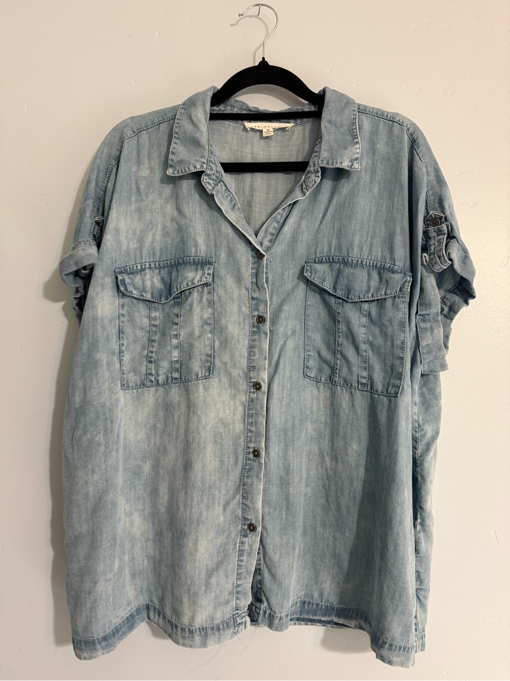 Jane + Delancey Chambray Button-Up Shirt